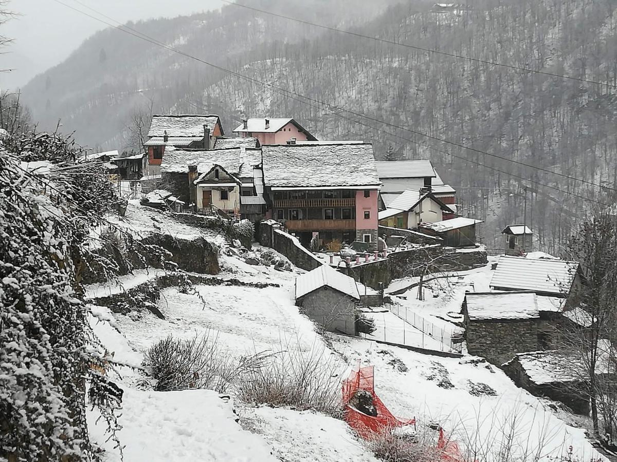 Shanty Calasca-Castiglione Buitenkant foto